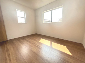 【洋室】 | 廿日市市平良2（廿日市駅）全3区画　NO2【外構工事込み】 | 2階　洋室×3　収納付きでお部屋がスッキリ広く使えます。　