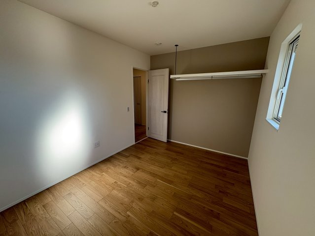 ONEHOUSE 行橋市行事6丁目　新築一戸建ての洋室|オープンクローゼット付き洋室♪
【行橋市　新築一戸建て】