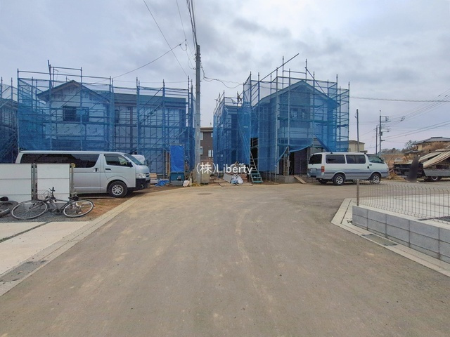 土浦市上高津2期　新築戸建　4号棟の前面道路含む現地写真