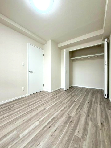 ライオンズマンション伏見小学校前の洋室|洋室！