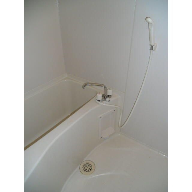 メゾンドロゼの浴室