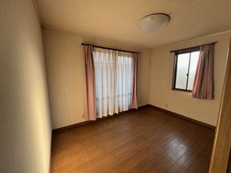 【洋室】 | 石岡市並木中古戸建