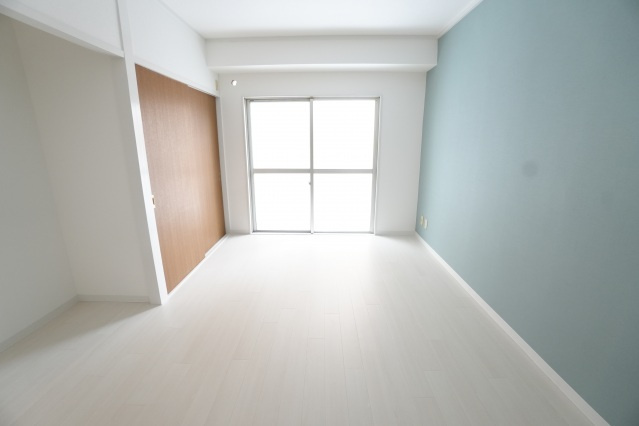 Fitsビル本川町の居間・リビング