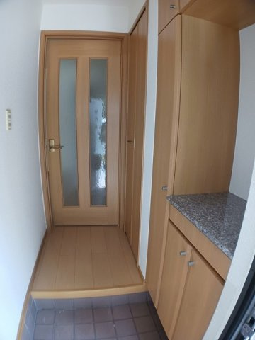 シェーネベルグＣの玄関|ゆったりとした玄関です