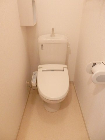 セレーノ　Ｈのトイレ|落ち着いた色調のトイレです