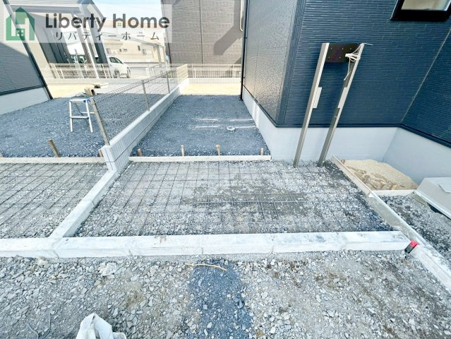 小美玉市羽鳥13期　新築戸建　5号棟の駐車場