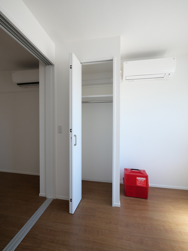 ラフィスタ豪徳寺の内装|明るい室内です