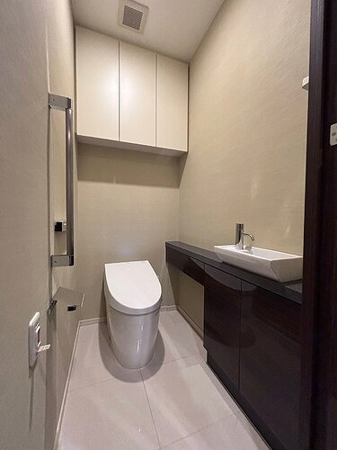 パークコート六本木ヒルトップのトイレ|ゆったりとした空間のトイレです