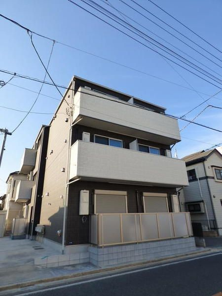 ソラリスの外観