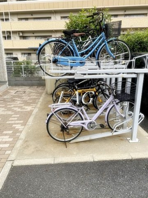 【その他共用部分】 | リブリ・M&M | 駐輪場です。