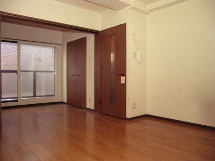 【居間・リビング】カサール・ガルシア 
