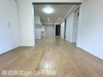 【居間・リビング】 | フルーレゾン西明石 | 約12帖のLDK