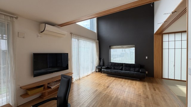 仙台市青葉区錦ケ丘３丁目　戸建の居間・リビング