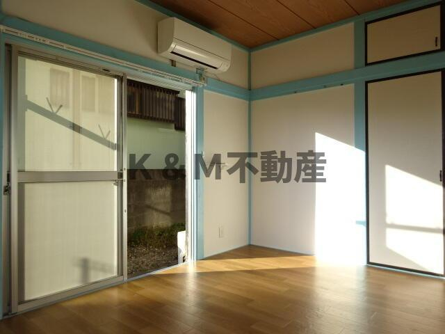 ＡＬＢＡ柏の居間・リビング|こちらの居間で趣味の時間をお楽しみください