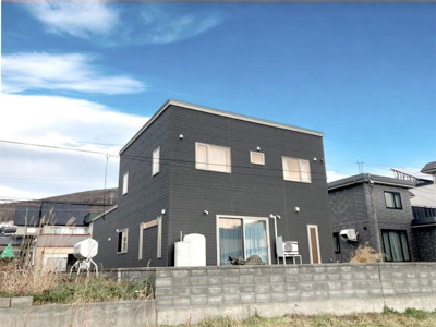 【外観】 | 小樽市幸３丁目 一戸建 | 南面は開けた環境で日当り、風通し良好♪