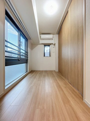 フレンシア四谷左門町の居間・リビング