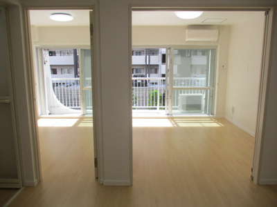 【居間・リビング】 | 琉食本社ビルマンション