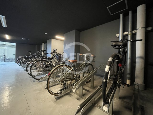 エスレジデンス新大阪リッシュのその他|S-RESIDENCE新大阪Rish　駐輪場