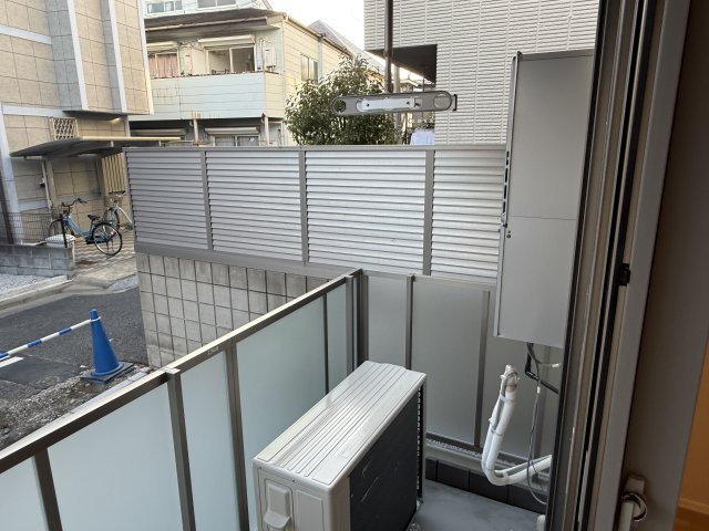 Ａｉｎａ中野のバルコニー