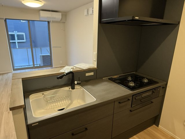 Ａｉｎａ中野のキッチン