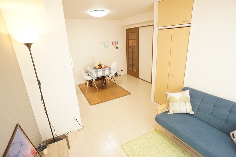 メゾンパレス新大宮のロビー