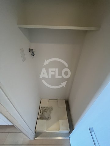 エスリード江坂広芝町の洗面所|エスリード江坂広芝町　洗濯パン