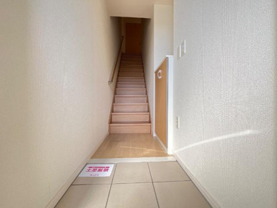 【玄関】 | Ｆｅｌｉｃｅ　Ｂ　（フェリーチェビー） | 玄関