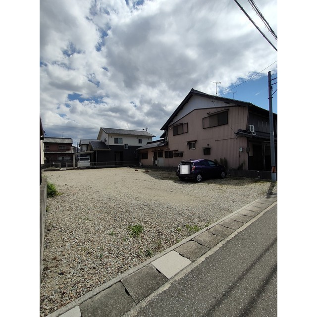 蔵前3丁目12番6駐車場