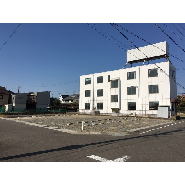 岐阜市本荘中ノ町７丁目の駐車場の駐車場