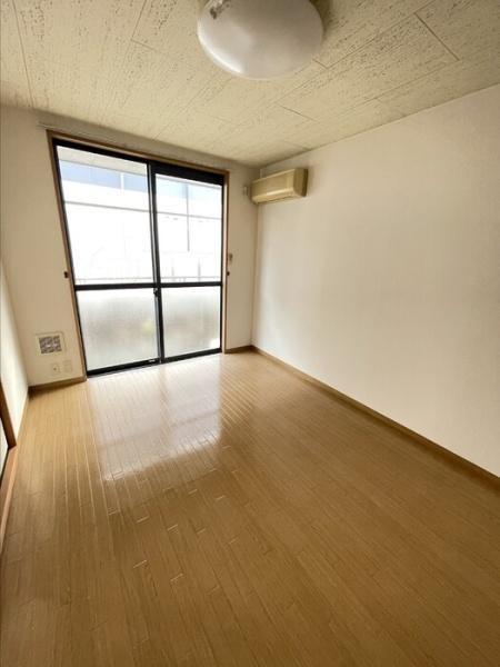 エスポアール弐番館の洋室