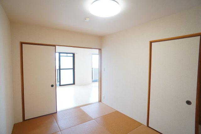 グレースコート恋の窪の内装