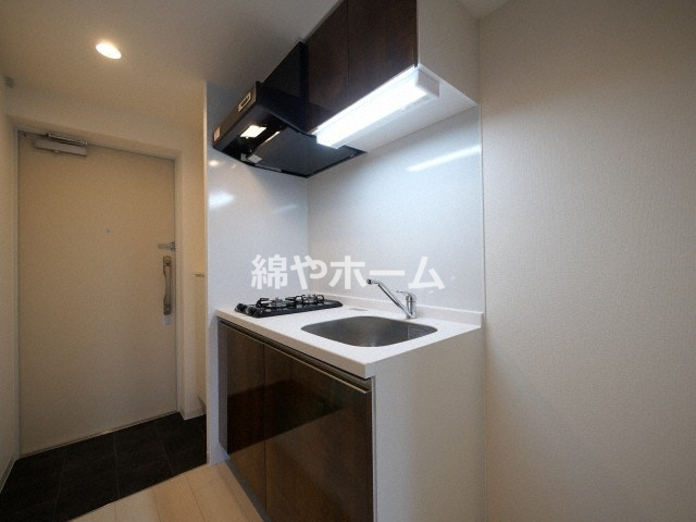 エグゼ難波WESTリバーの内装|明るい色調の室内です