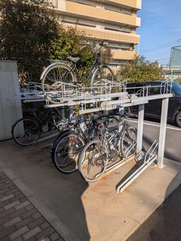 【その他共用部分】 | リブリ・M&M | 自転車置き場です