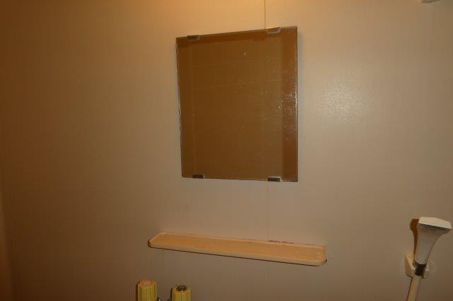 エルディムシャルマンＣの浴室|浴室鏡