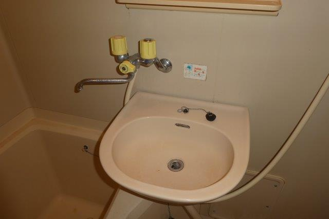 エルディムシャルマンＣの浴室|洗面ボール