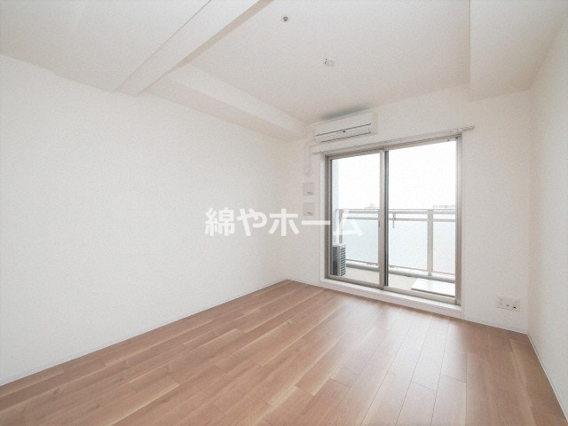 エスリード難波ザ・ゲートの居間・リビング|ゆったり過ごせる居間です