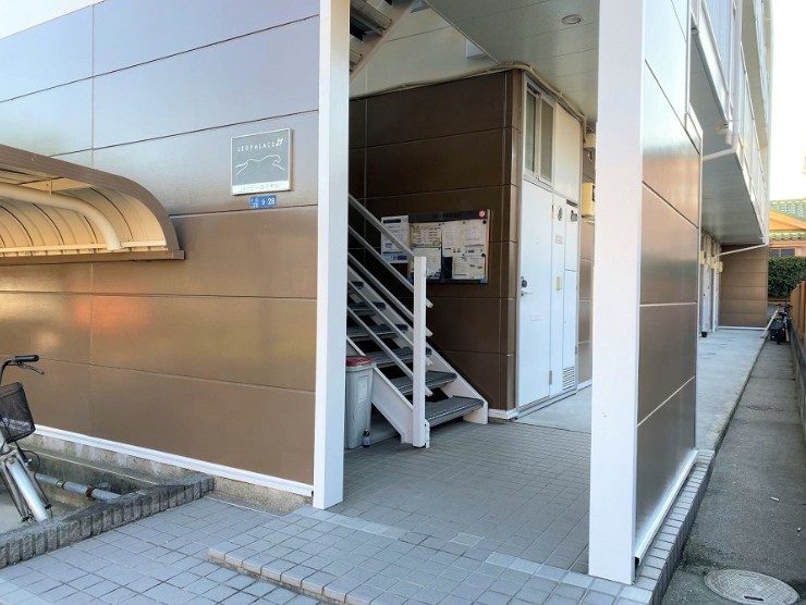 ハッピーロイヤルのエントランス