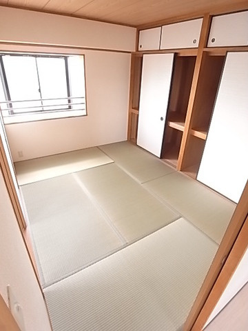 リージェント前原の和室