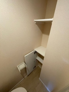 【内装】 | レオネクスト森山 | トイレ収納