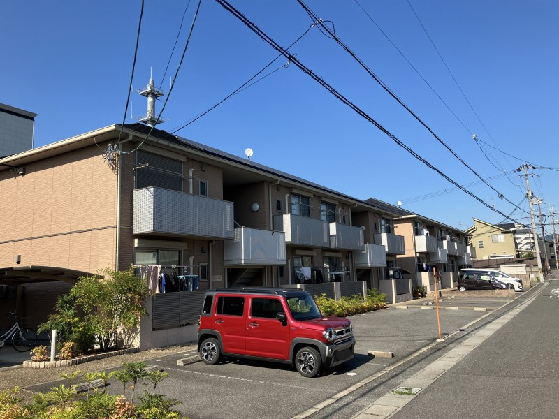 グリーンメゾン菰川Ａ棟の外観