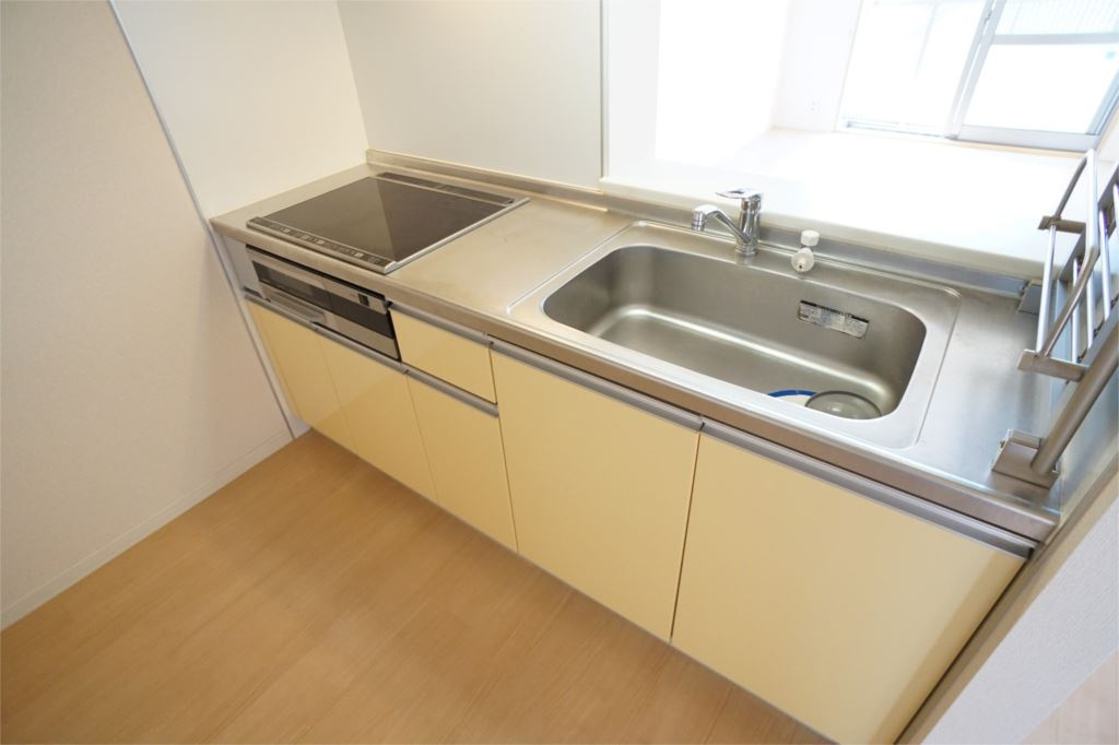 グリーンメゾン菰川Ａ棟のキッチン