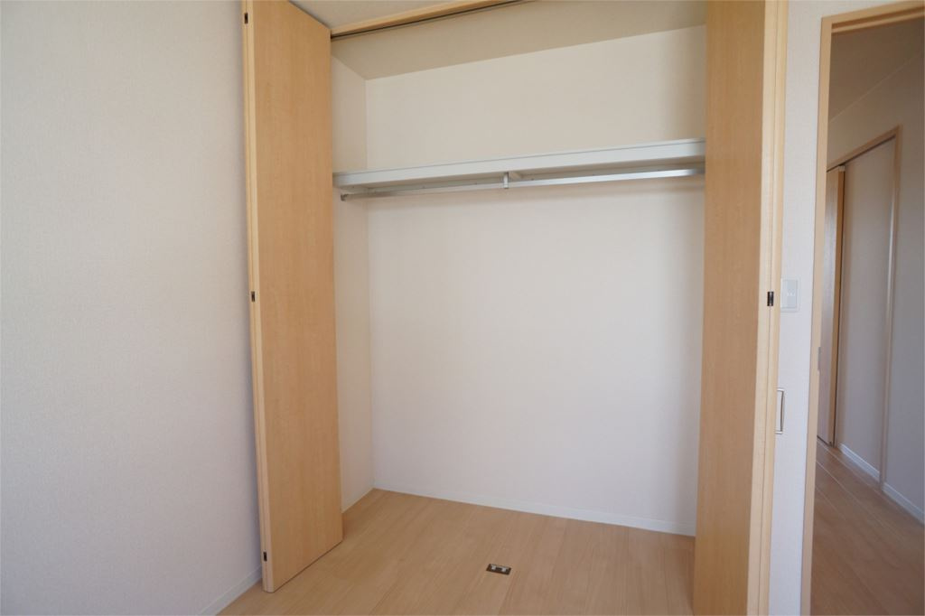 グリーンメゾン菰川Ａ棟の収納