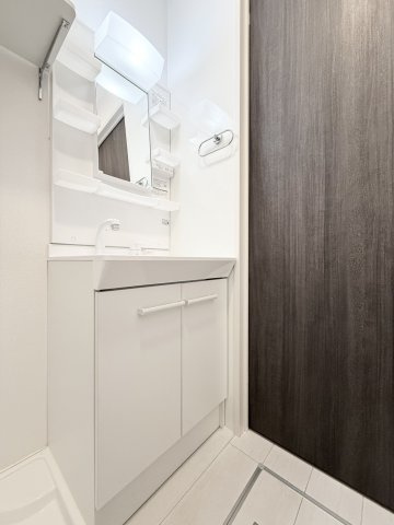 ガナール の独立洗面台|きれいな洗面化粧台