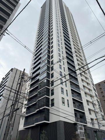 ジオタワー新町の外観