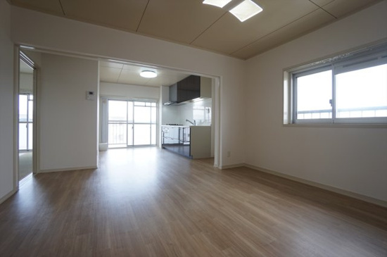 朝霞田島団地1号棟の居間・リビング