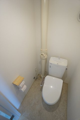 朝霞田島団地1号棟のトイレ