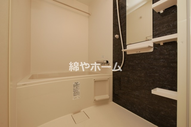 セレニテ日本橋ミラク の浴室|ゆったり過ごせるお風呂です