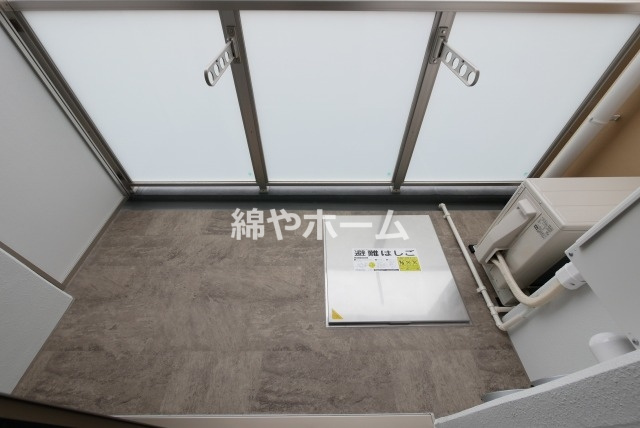 セレニテ日本橋ミラク のバルコニー|バルコニーからの眺めを楽しみながら食事をしませんか