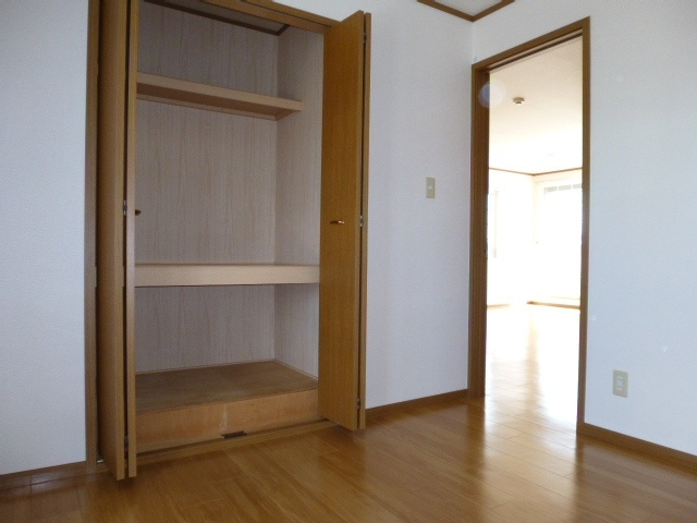 メゾンドソレイユBの洋室