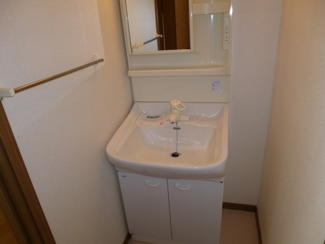 メゾンドソレイユBの独立洗面台